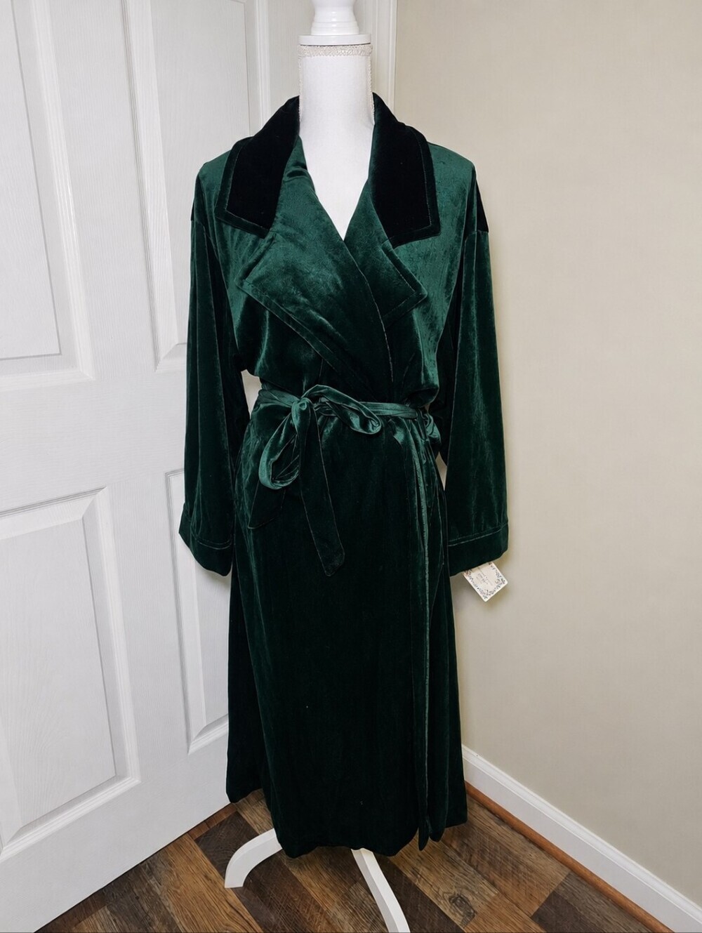 Vintage Amanda Stewart Green Velvet Robe NWT 90s Maxi Bridal Old Money Sears